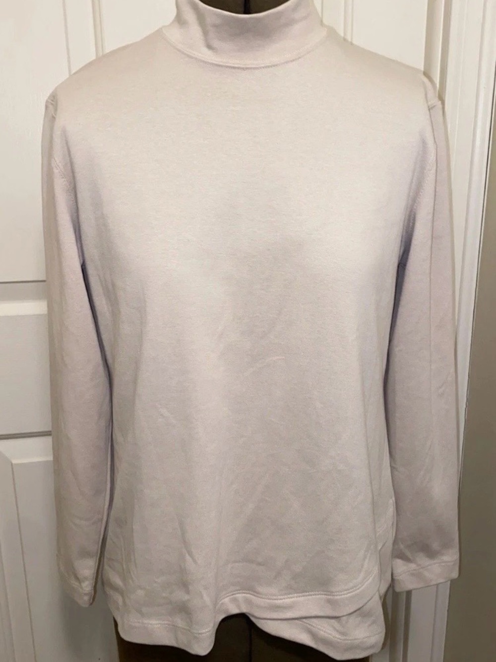 N Touch Women’s Sweet Cream Long Sleeve Mock Neck Pullover Size Small NWT -J12